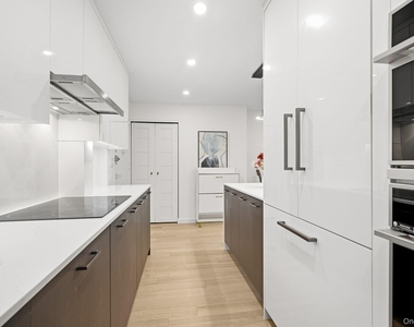 560 Halstead Avenue - Photo Thumbnail 9