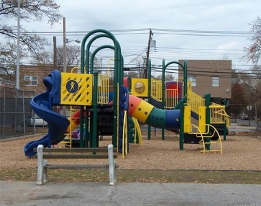 44 Graywood Road - Photo Thumbnail 12