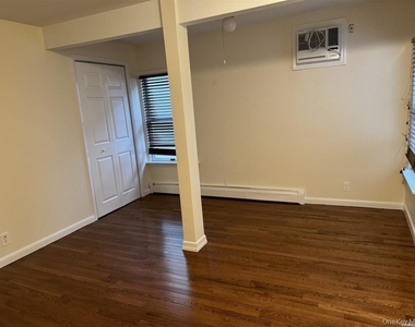 44 Graywood Road - Photo Thumbnail 8