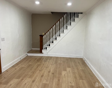 138 Luther Ave Avenue - Photo Thumbnail 8