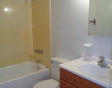 7 Farrell Lane - Photo Thumbnail 10