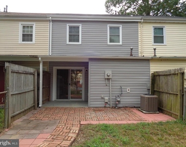 7 Farrell Lane - Photo Thumbnail 11