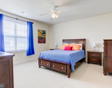 15160 Kentshire Drive - Photo Thumbnail 21