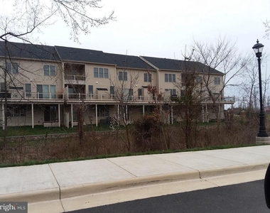 22595 Windsor Locks Square - Photo Thumbnail 24