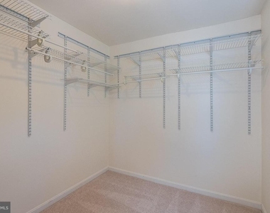 3048 Silent Valley Drive - Photo Thumbnail 24