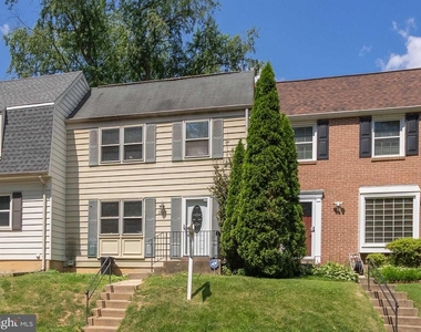 3048 Silent Valley Drive - Photo Thumbnail 4
