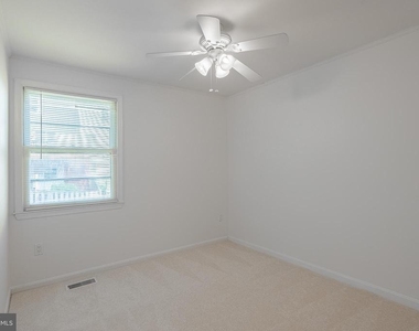 3048 Silent Valley Drive - Photo Thumbnail 20