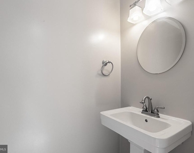 3048 Silent Valley Drive - Photo Thumbnail 7