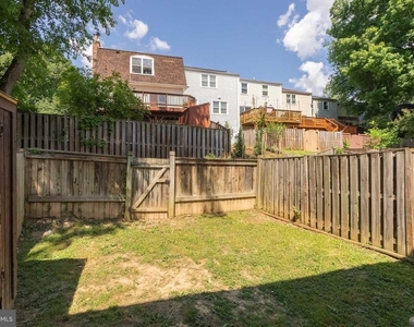 3048 Silent Valley Drive - Photo Thumbnail 30