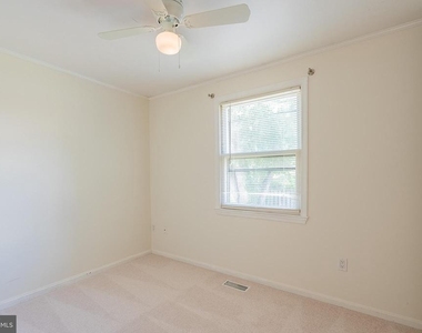 3048 Silent Valley Drive - Photo Thumbnail 26