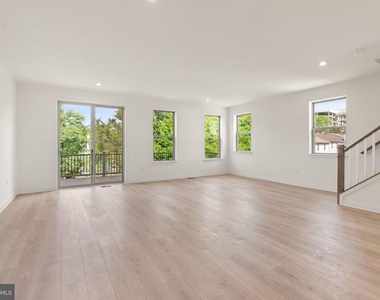 6230 Folly Lane - Photo Thumbnail 24