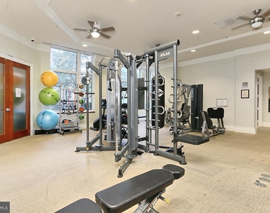 8220 Crestwood Heights Drive - Photo Thumbnail 33