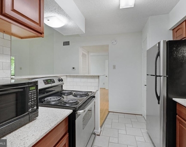 1535 Lincoln - Photo Thumbnail 7