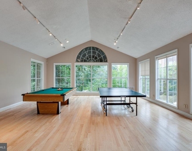 1535 Lincoln - Photo Thumbnail 21