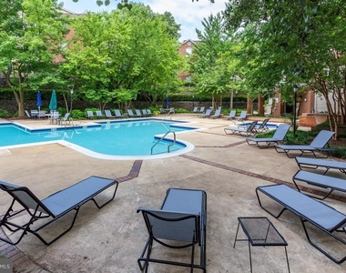 1535 Lincoln - Photo Thumbnail 17