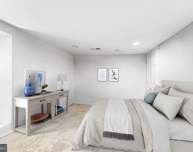 715 N George Mason Drive - Photo Thumbnail 20