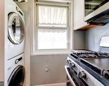 715 N George Mason Drive - Photo Thumbnail 3
