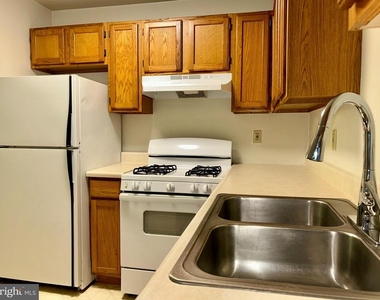 47 Baltimore Street - Photo Thumbnail 1