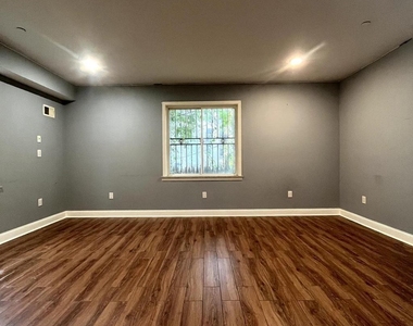 1306 N Carlisle Street - Photo Thumbnail 8