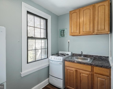 184 E Huntingdon Street - Photo Thumbnail 2