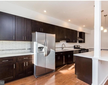 4215 Manayunk Avenue - Photo Thumbnail 1