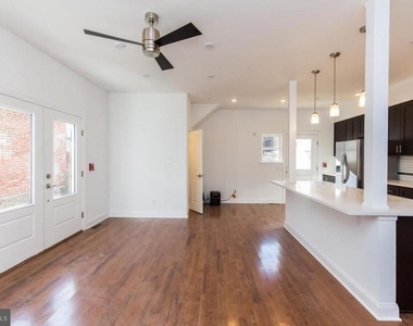 4215 Manayunk Avenue - Photo Thumbnail 5