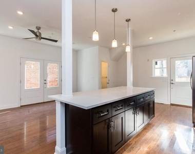 4215 Manayunk Avenue - Photo Thumbnail 3