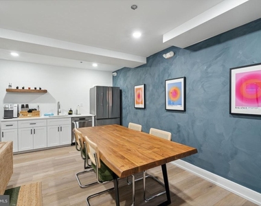 901 Leland - Photo Thumbnail 5