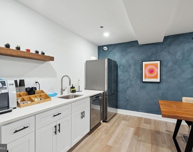 901 Leland - Photo Thumbnail 16