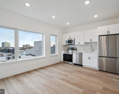 901 Leland - Photo Thumbnail 12