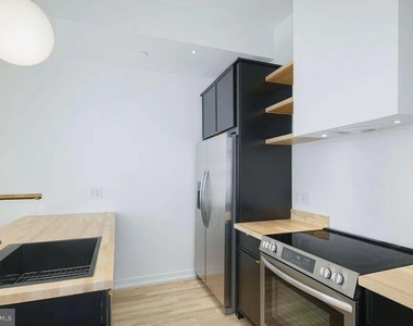 2331 Frankford Avenue - Photo Thumbnail 4