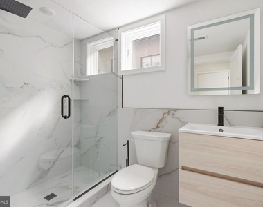 208 Vine Street - Photo Thumbnail 9