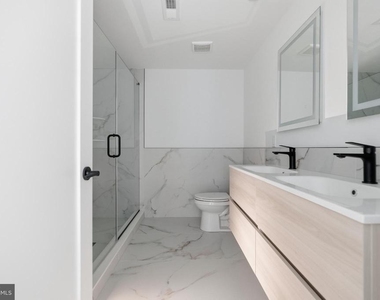 208 Vine Street - Photo Thumbnail 8