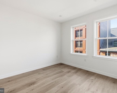 208 Vine Street - Photo Thumbnail 9