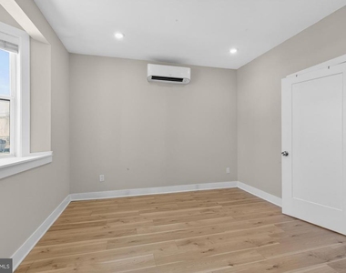 5230 Walnut Street - Photo Thumbnail 12