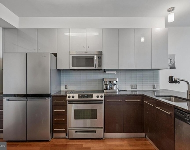 2101 Market Street - Photo Thumbnail 8
