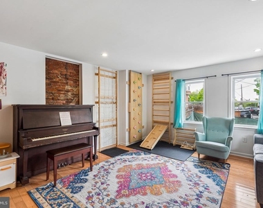 3101 Haverford Avenue - Photo Thumbnail 1
