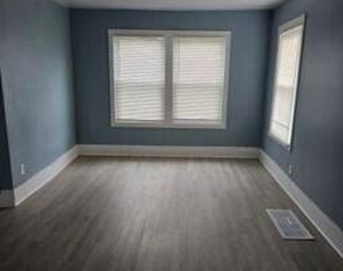 13641 La Salle Boulevard - Photo Thumbnail 5