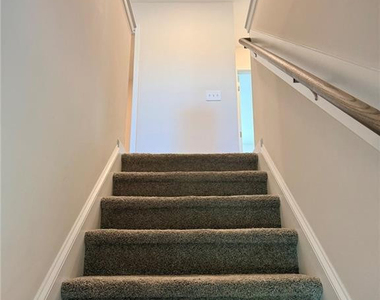 4736 Mastercraft Court - Photo Thumbnail 10