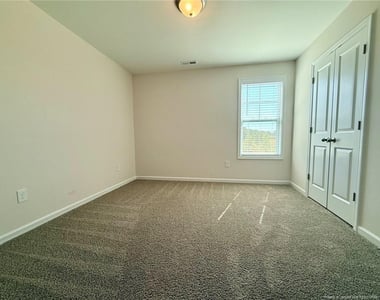 4736 Mastercraft Court - Photo Thumbnail 15