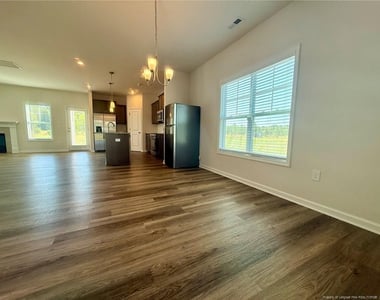 4736 Mastercraft Court - Photo Thumbnail 3