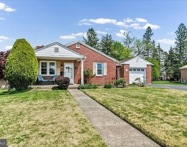 2653 Brierwood Road - Photo Thumbnail 32