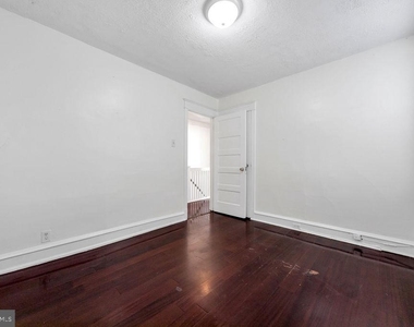 177 Wellington Road - Photo Thumbnail 20