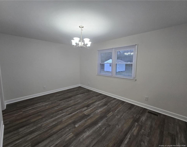 1443 Larkhall Drive - Photo Thumbnail 4