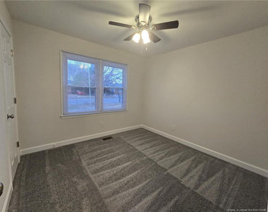 1443 Larkhall Drive - Photo Thumbnail 13
