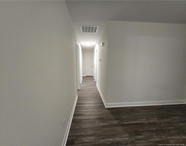 1443 Larkhall Drive - Photo Thumbnail 10