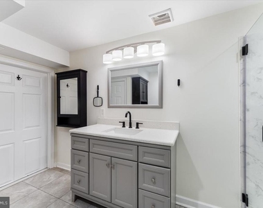 43 Hawthorne Road N - Photo Thumbnail 21