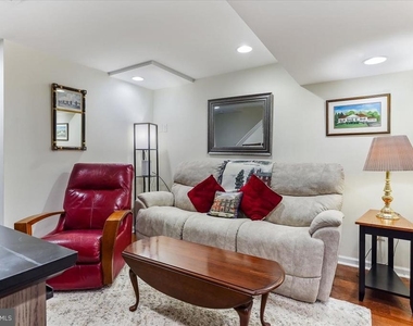 43 Hawthorne Road N - Photo Thumbnail 2
