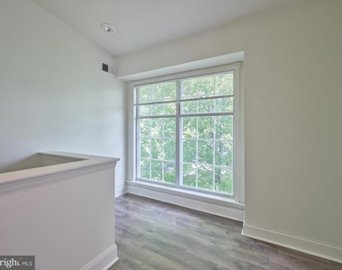 51 Meadow Lane - Photo Thumbnail 10