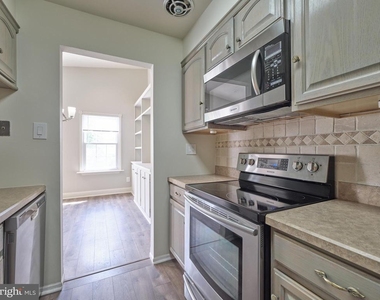 51 Meadow Lane - Photo Thumbnail 15